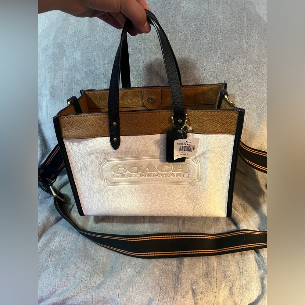 Coach field tote 30